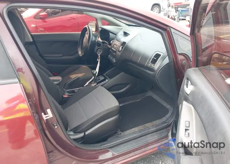 2017 Kia Forte Lx из США, поврежденный, VIN 3KPFK4A74HE121575